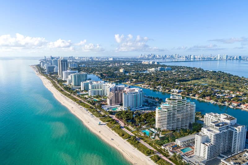 featured image for story, Luxury Home Prices AND Sales Increased!